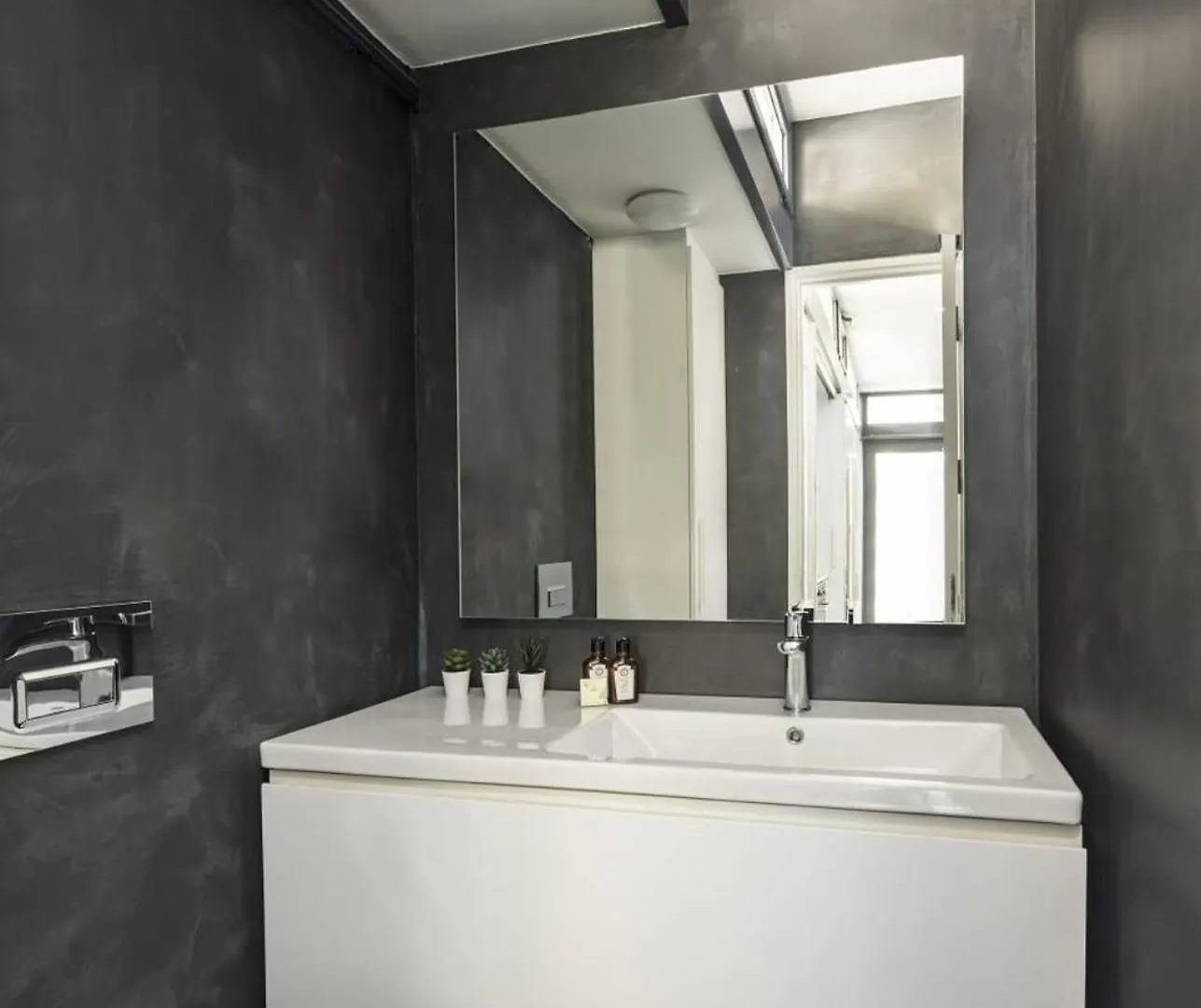 Newly Designed Central Modern Smart Duplex! #143 Istanbul